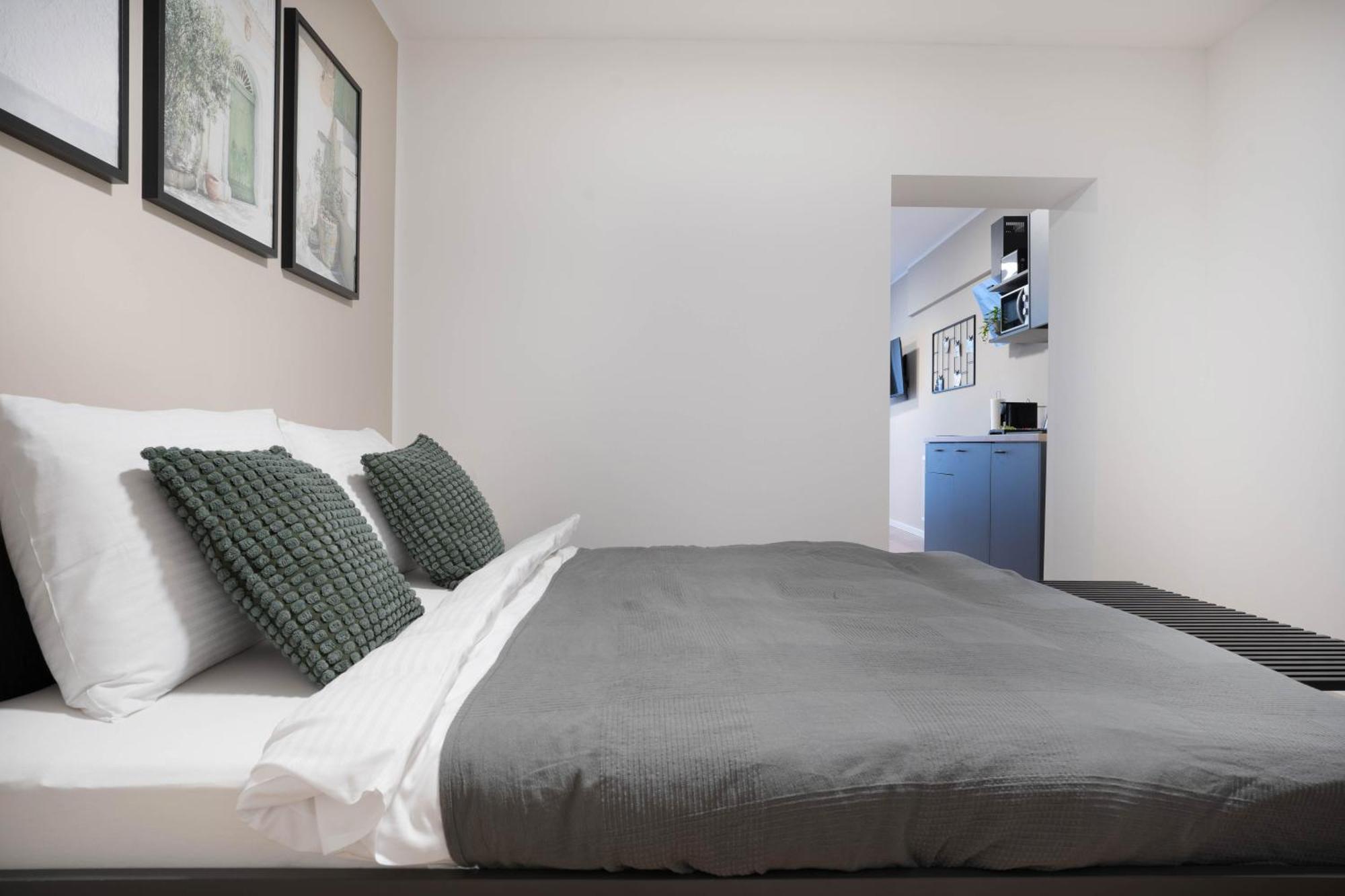 Central Bonn Apartments I Private Parking I Home2Share Bagian luar foto