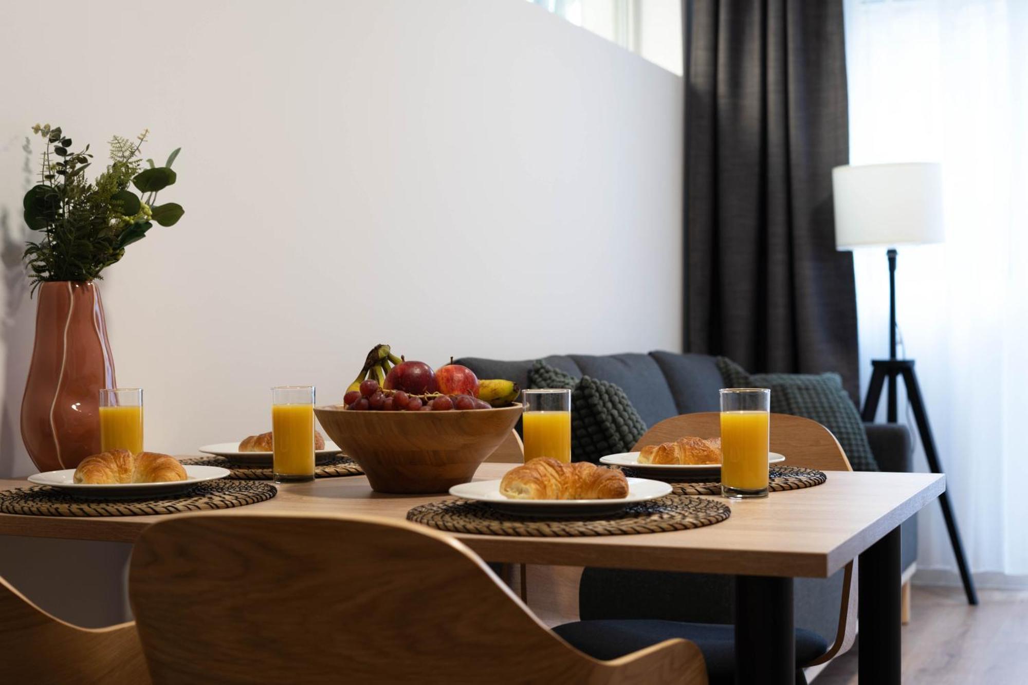 Central Bonn Apartments I Private Parking I Home2Share Bagian luar foto